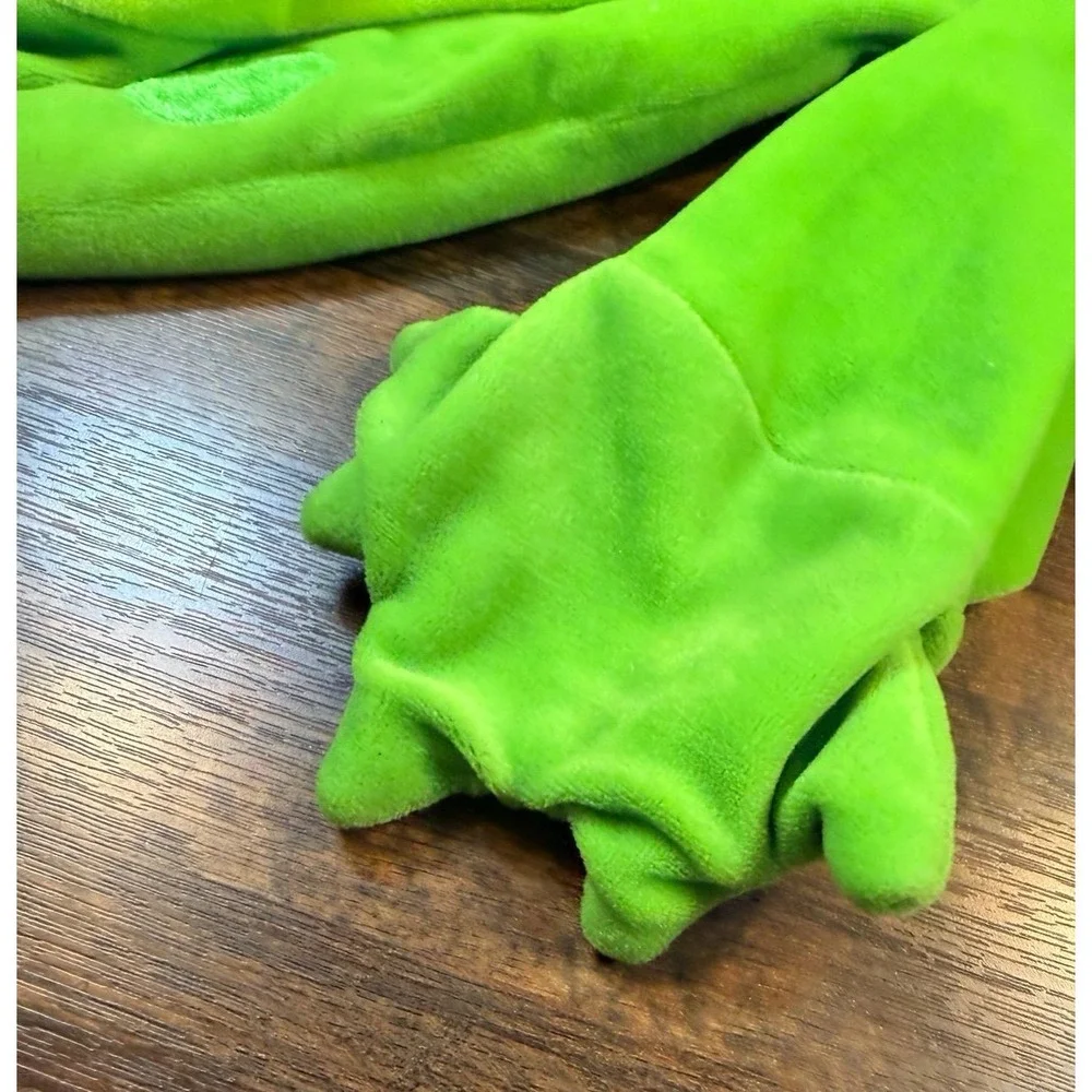 Infant 12/18 months dinosaur cozy soft Halloween costume. Big tail, hood w/ face